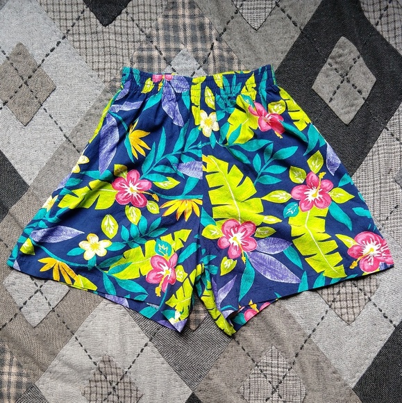 Vintage Hawaiian Elastic Waist 100% Rayon Shorts - Picture 1 of 5